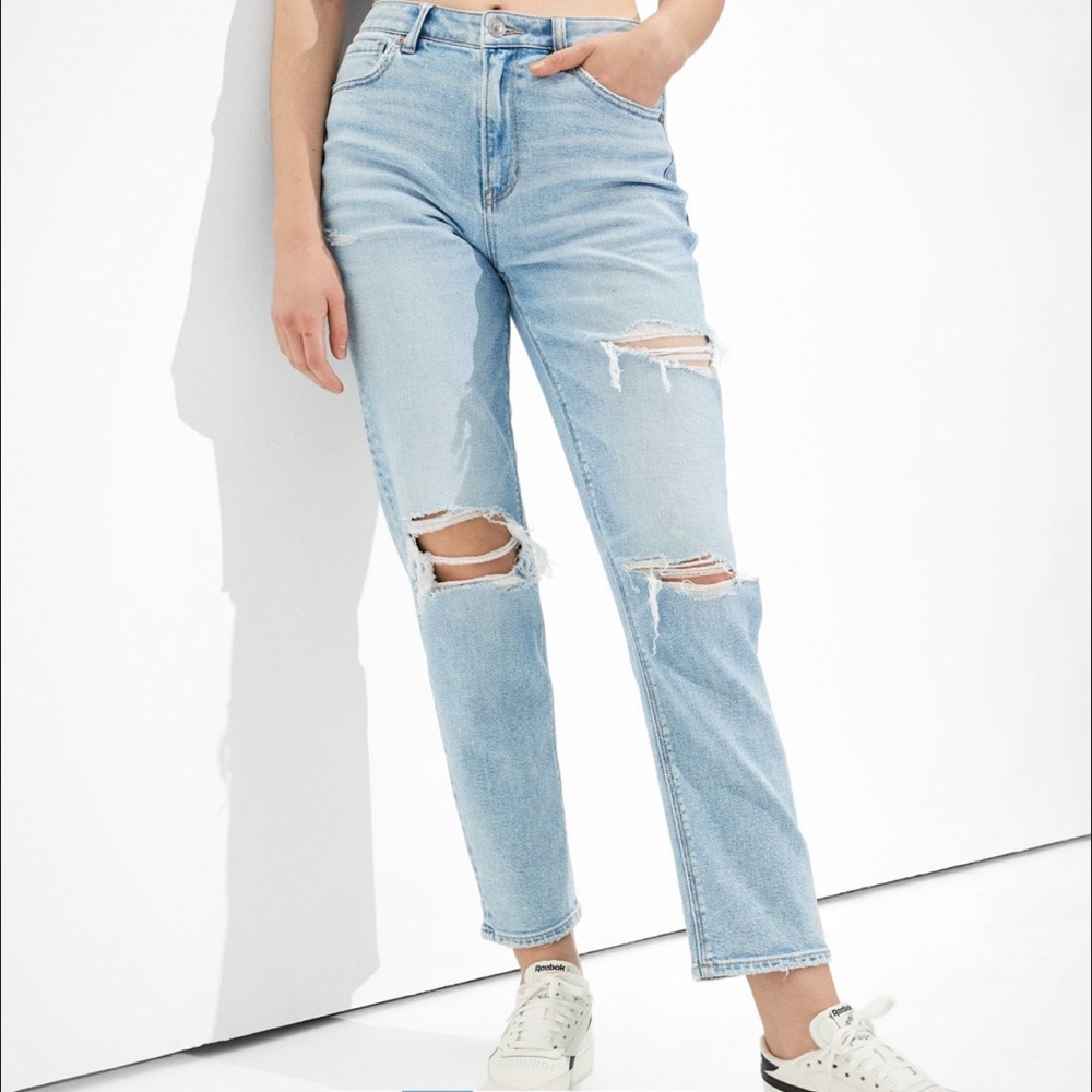 American Eagle - Stretch Ripped Mom Straight Jeans, Light Wash